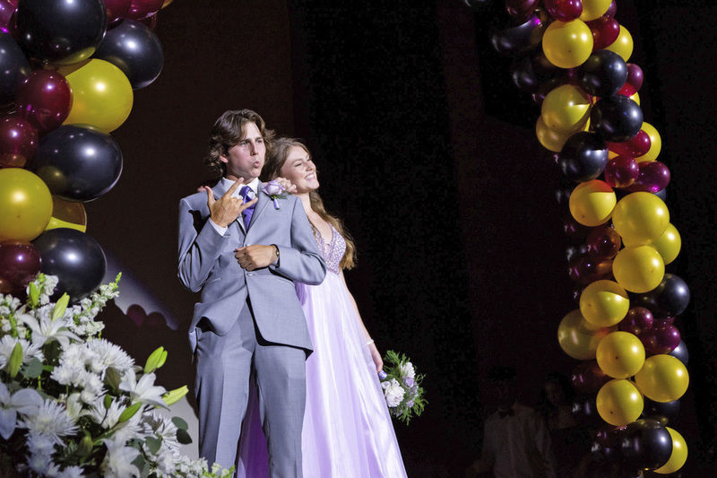 A taste of normal: Life goes on with Grove City prom, drive-in theater event balloons